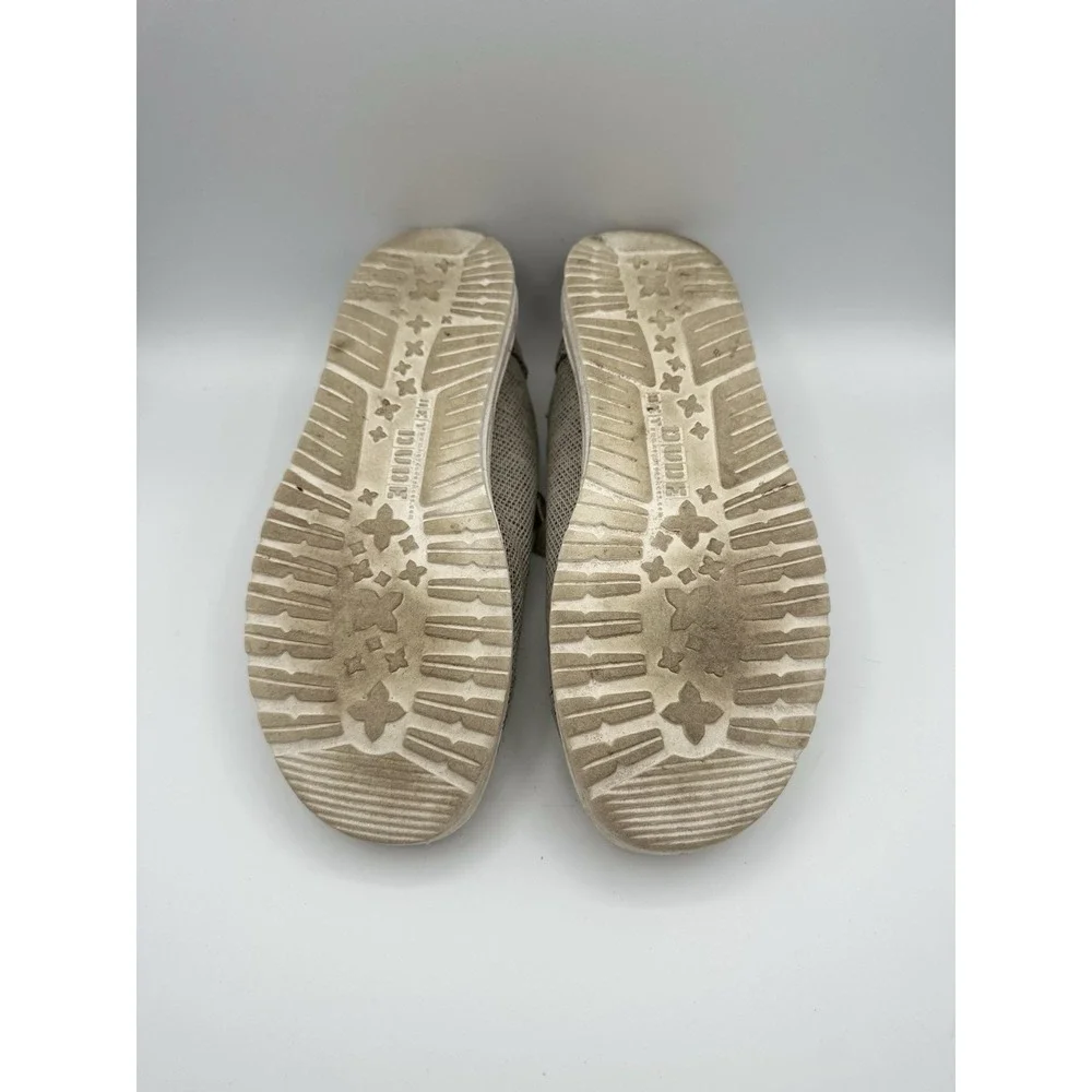 Hey Dude Women's Shoes Wendy Sox Sand Beige Size 10 Slip On White Sole Casual